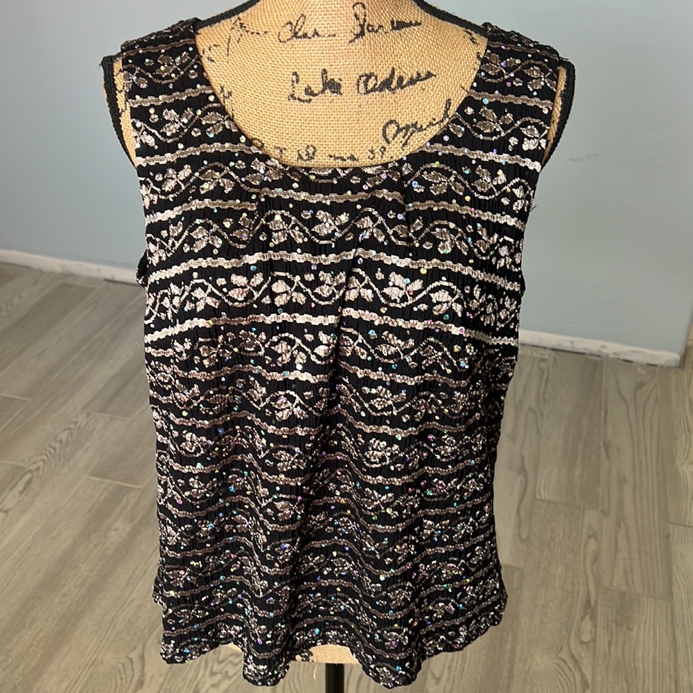 Dress barn top
